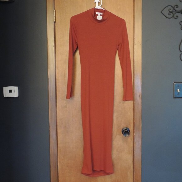 A'GACI Rust Ribbed Long Sleeve Midi Dress – Cutout Back – Size Large - Picture 1 of 8